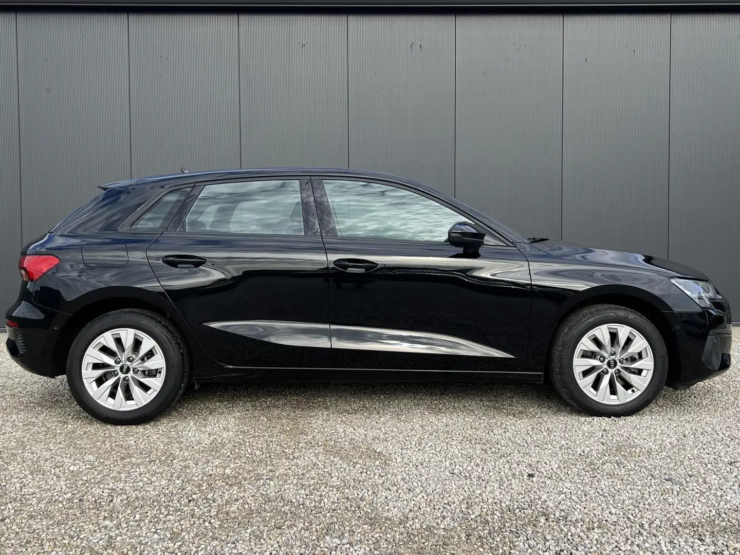 Audi A3 40 TFSI-e PHEV Attraction Pack Business Plus Noir - 2