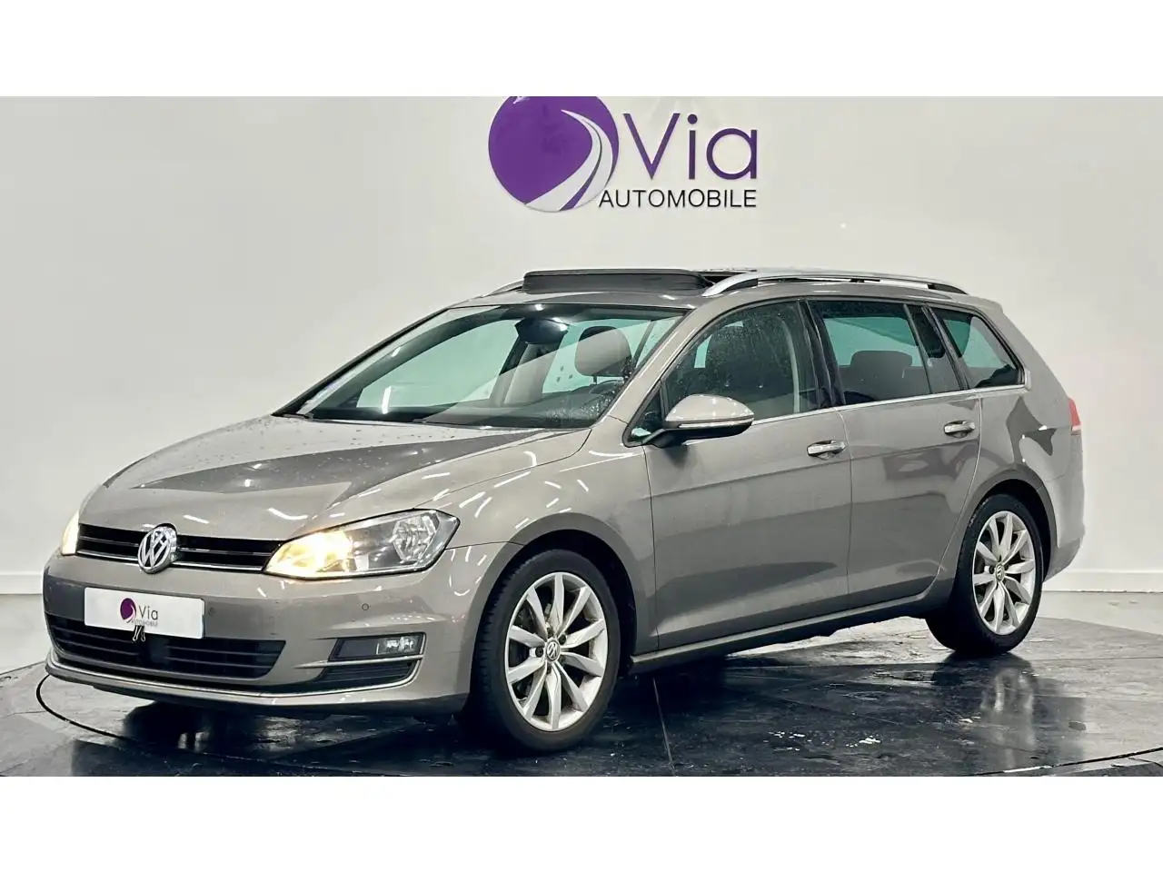 Volkswagen Golf 1.4 TSI 150 CARAT / TOIT OUVRANT / GPS
