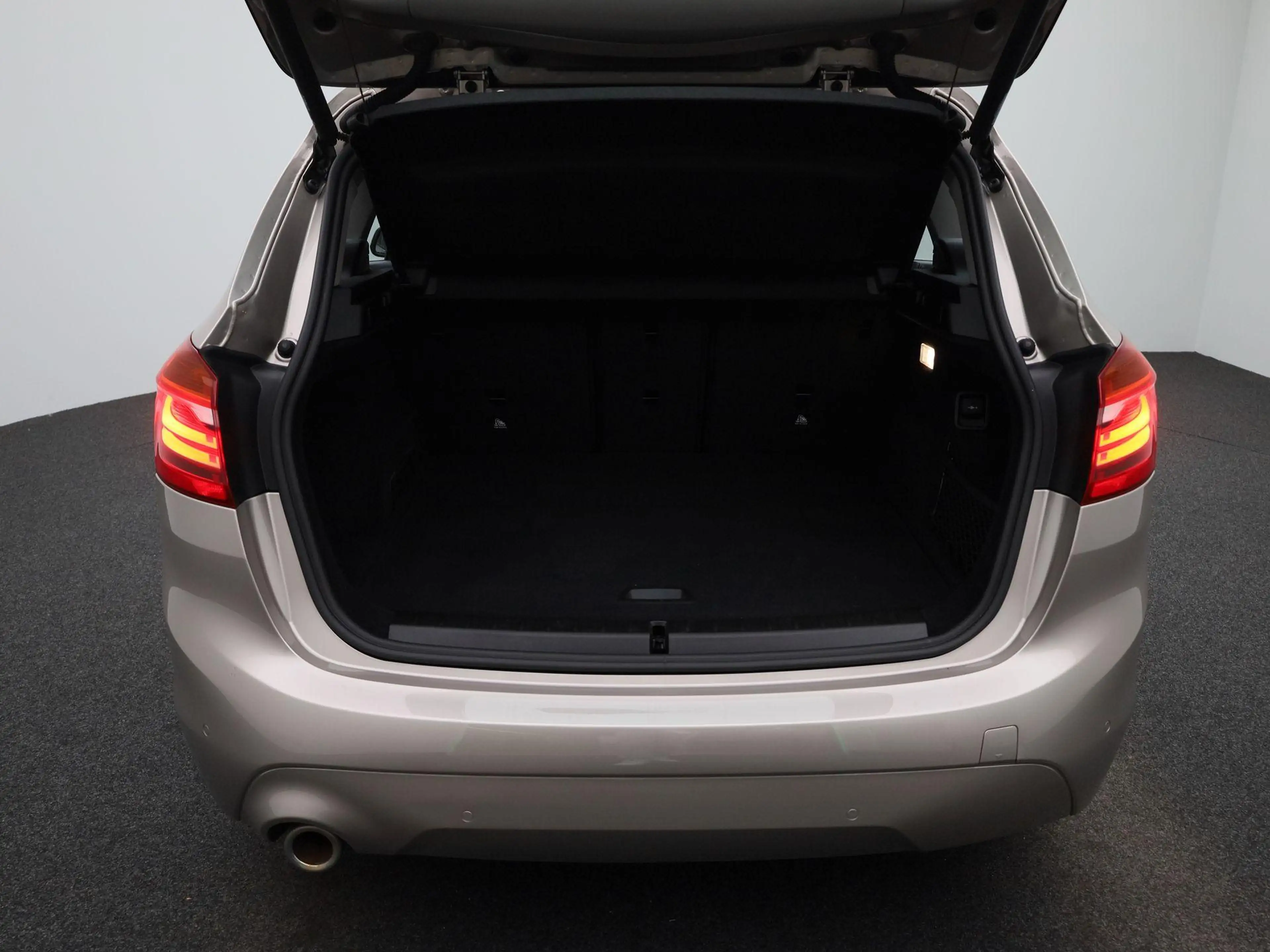 BMW 216 2 Reeks Active Tourer 216i (80kW) LED | LEDER + ze — photo 12