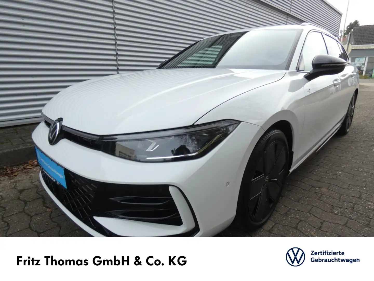 Volkswagen Passat Variant 2.0 TDI DSG R-Line LED Navi AHK RKamera Klima Weiß - 2