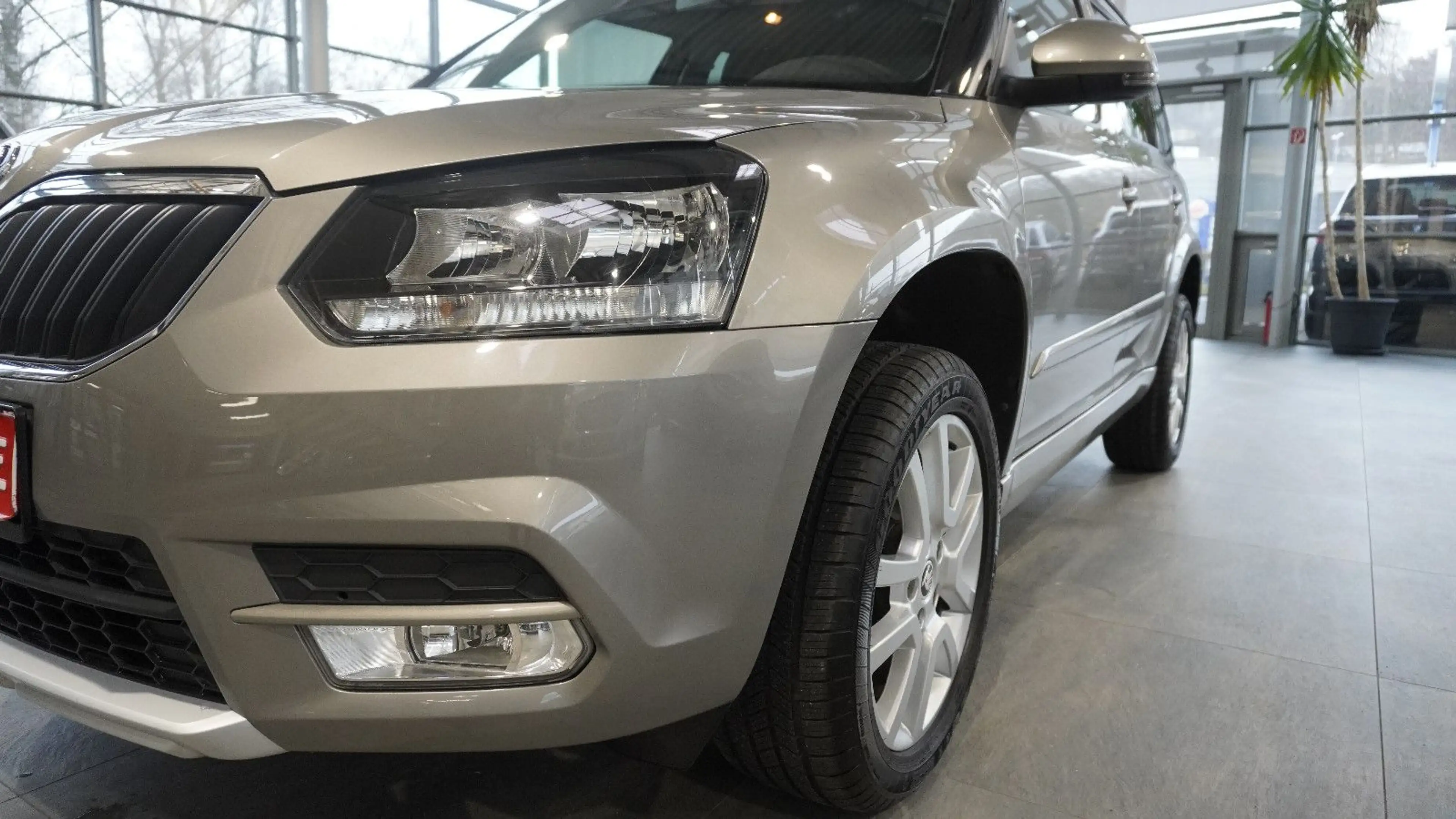 Skoda Yeti Ambition 4x4*AHK*SHZ* — photo 8
