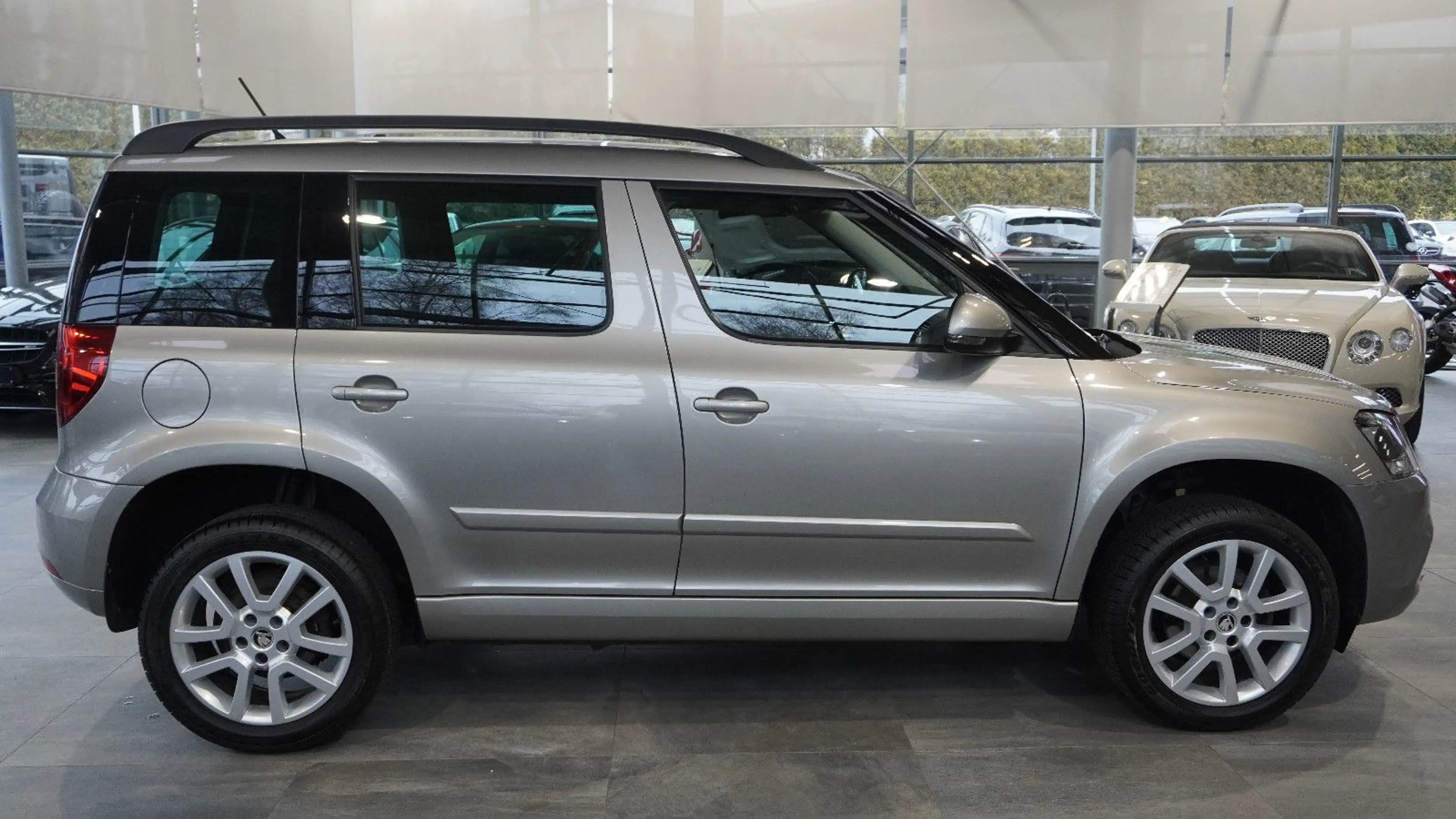 Skoda Yeti Ambition 4x4*AHK*SHZ* — photo 4