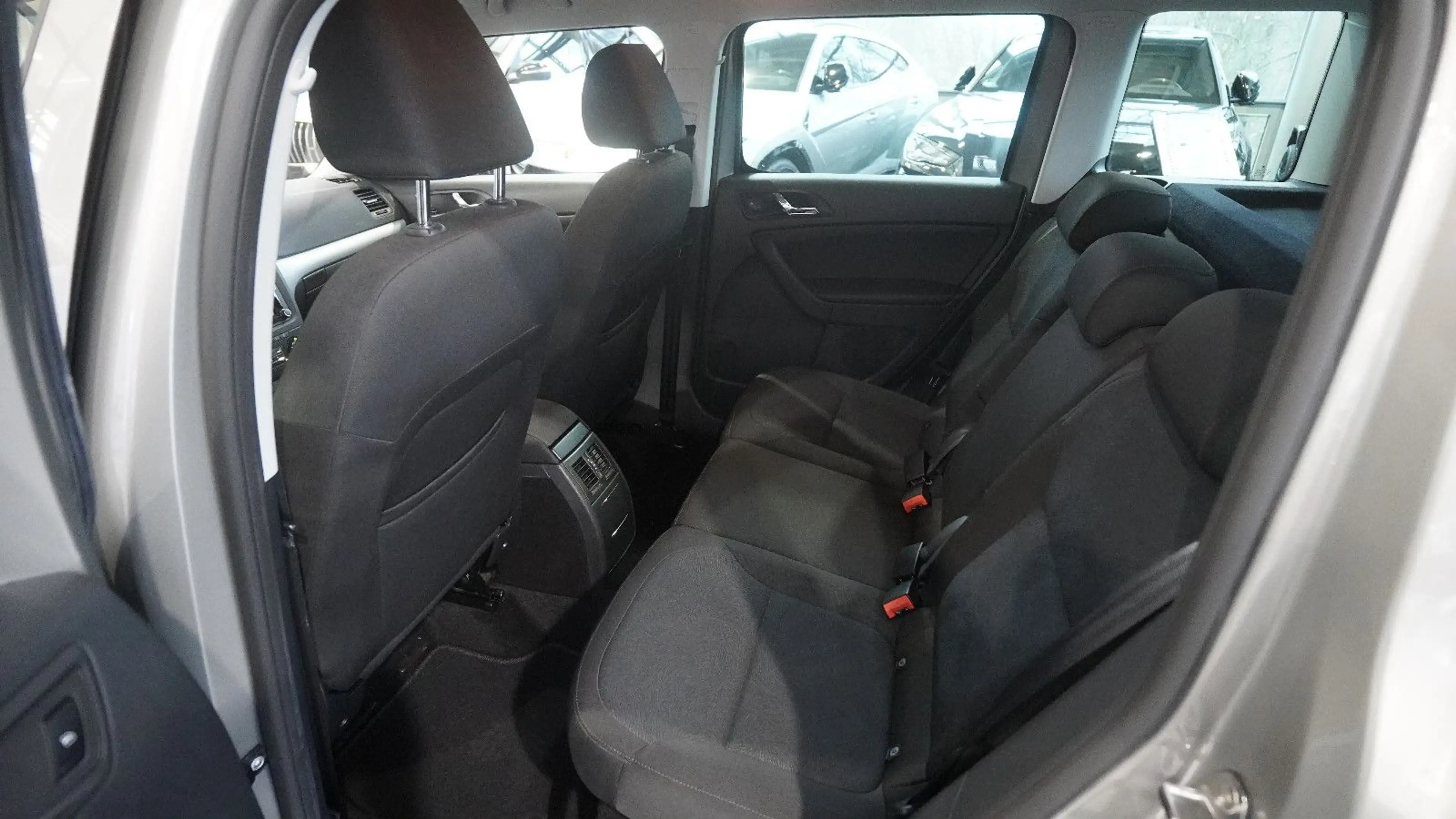 Skoda Yeti Ambition 4x4*AHK*SHZ* — photo 12