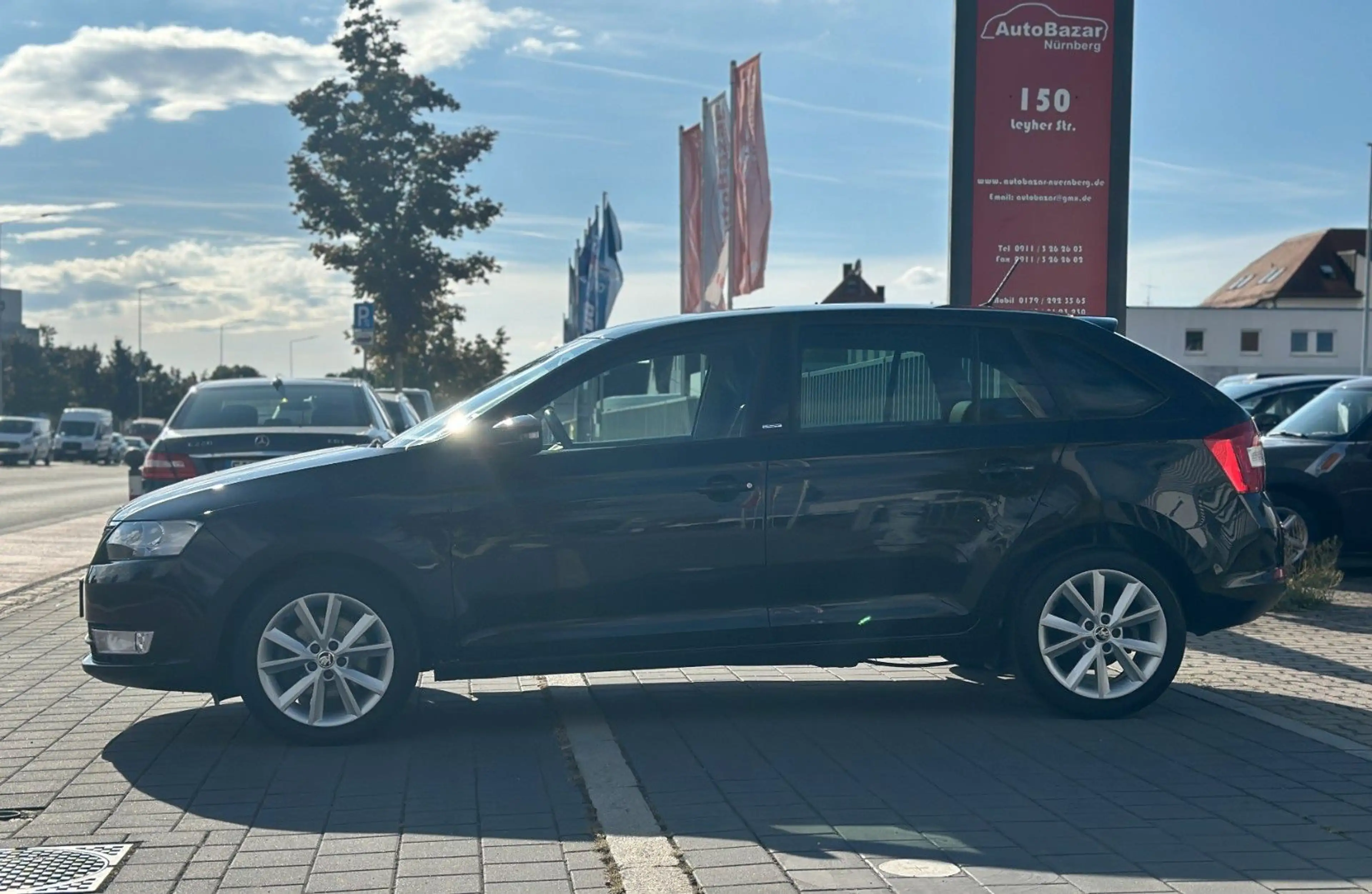 Skoda Rapid/Spaceback Spaceback Joy / 1. Hand / Scheckheft / PDC — photo 2