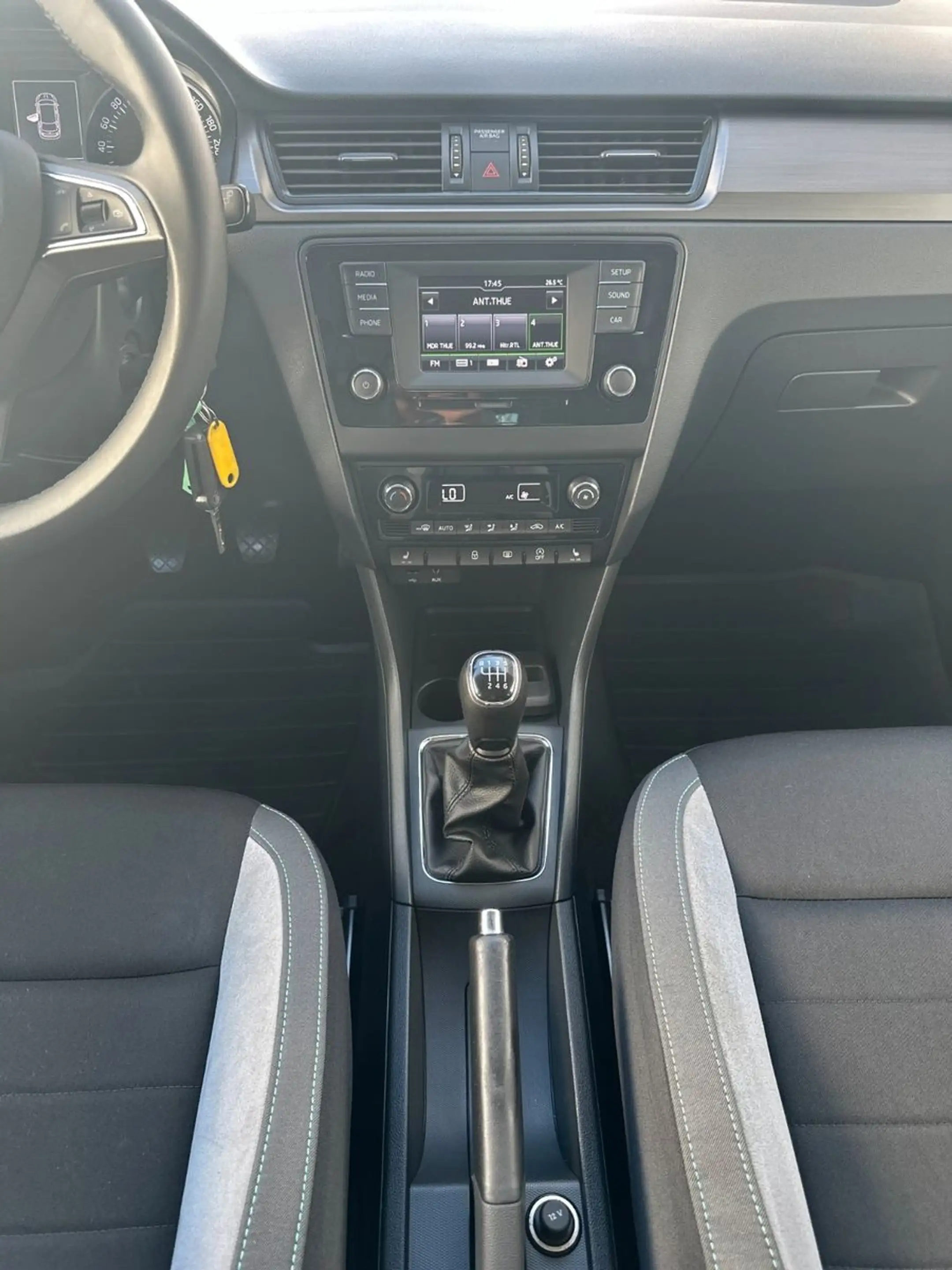 Skoda Rapid/Spaceback Spaceback Joy / 1. Hand / Scheckheft / PDC — photo 13
