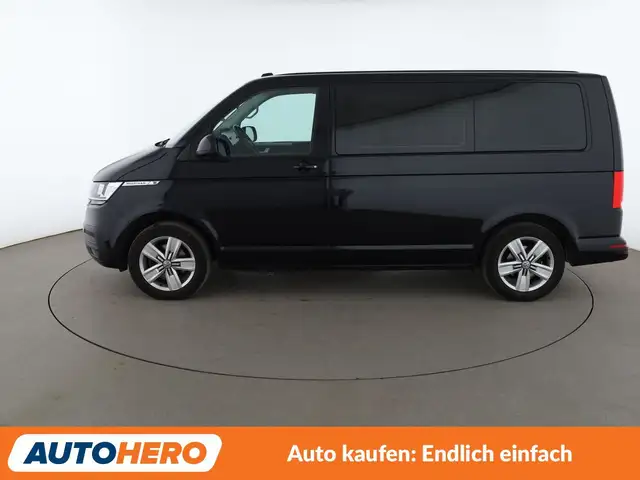 Volkswagen Multivan view 3