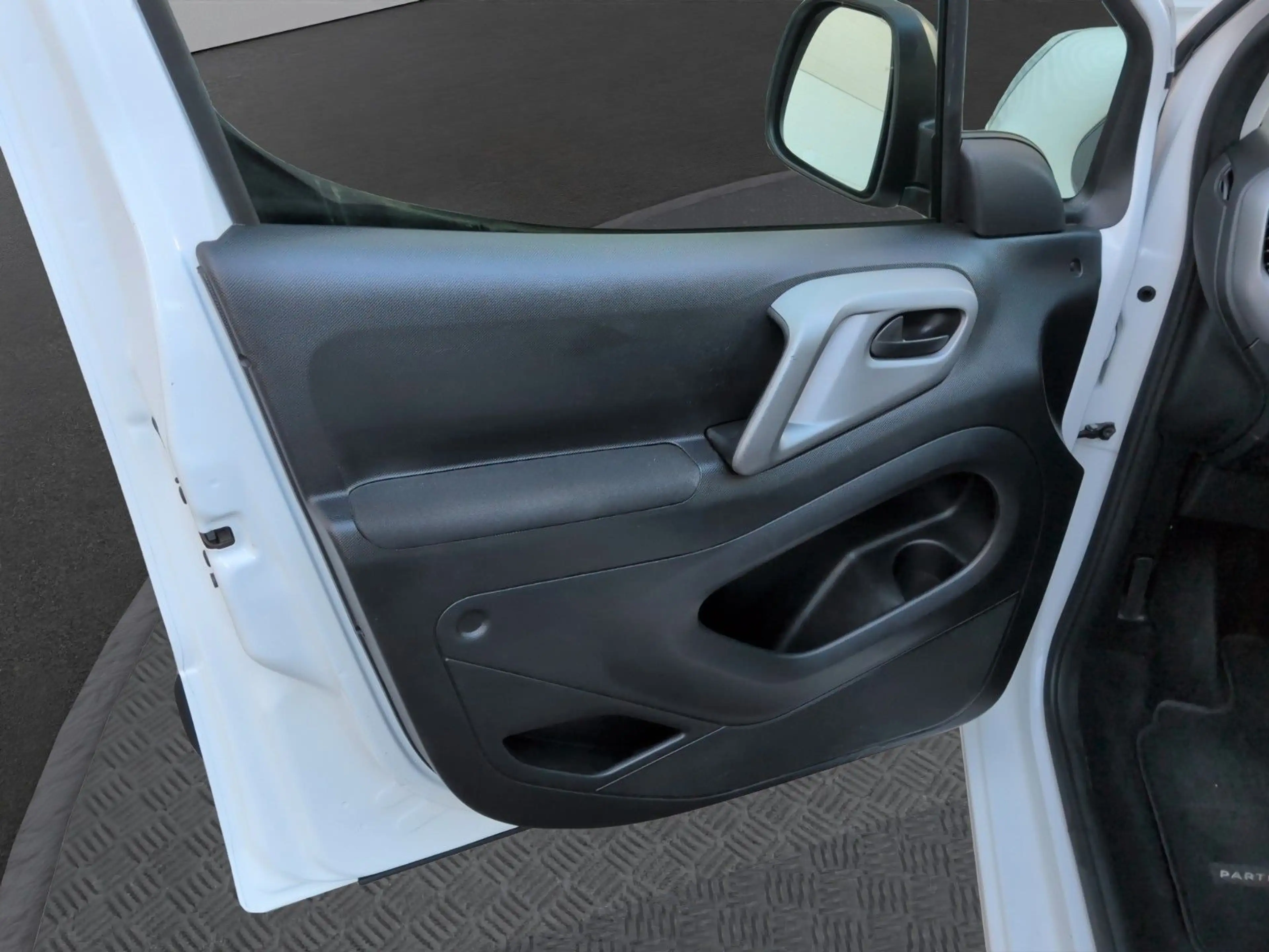 Peugeot Partner Tepee Activ 1.6 VTi*Tempomat*Klimaanlage — photo 9