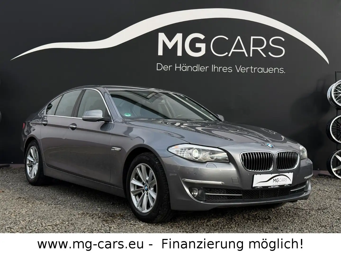 BMW 525 D~Xenon~Automatik~Kamera~Navi-Groß~8-Fach~Top Gri - 2