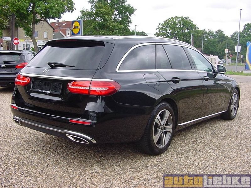 Mercedes-Benz E 200 T AVANTG AUT,LED,NAVI,KAM,SHZ,PARK-ASS,eHK,BT,GRA — photo 3