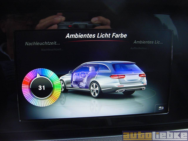 Mercedes-Benz E 200 T AVANTG AUT,LED,NAVI,KAM,SHZ,PARK-ASS,eHK,BT,GRA — photo 15