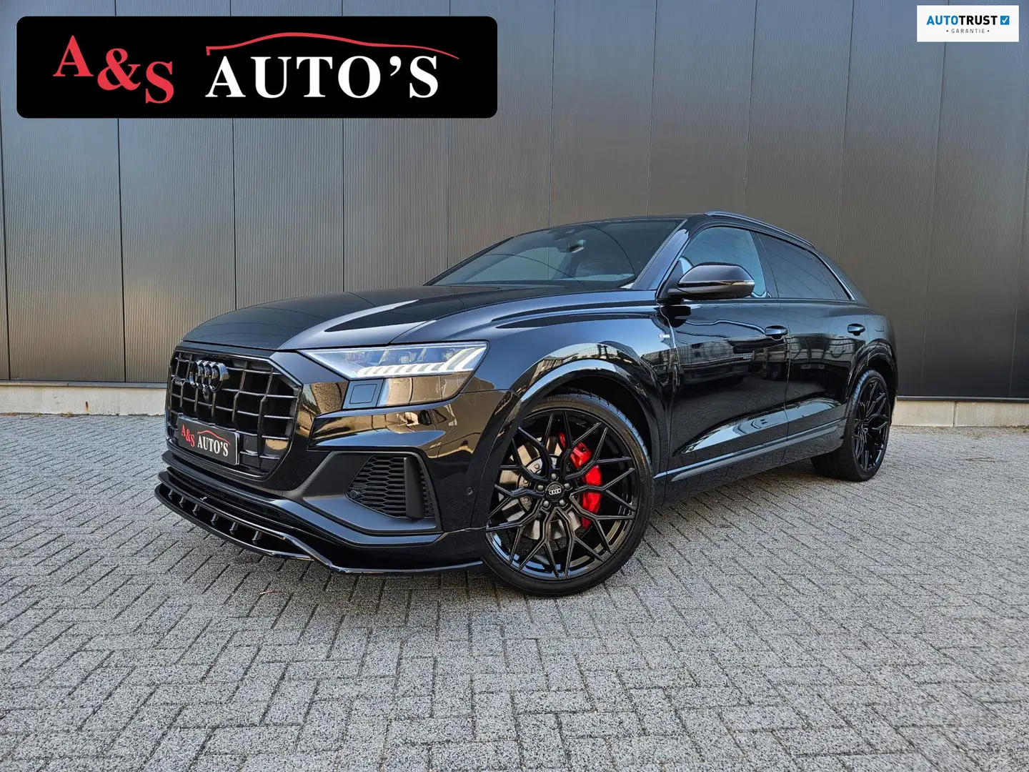 Audi Q8 55 TFSI e Quattro 3x S line Panodak Luchtvering 36 Zwart - 1