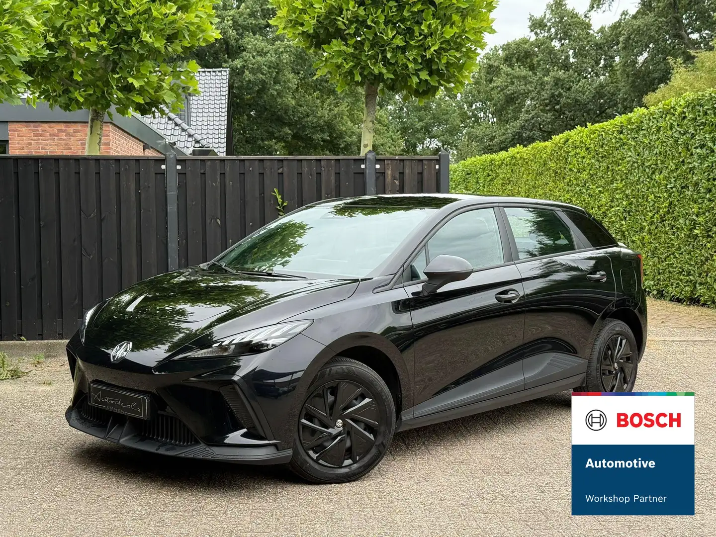 MG MG4 Electric Standard 51 kWh INCL GARANTIE Zwart - 1