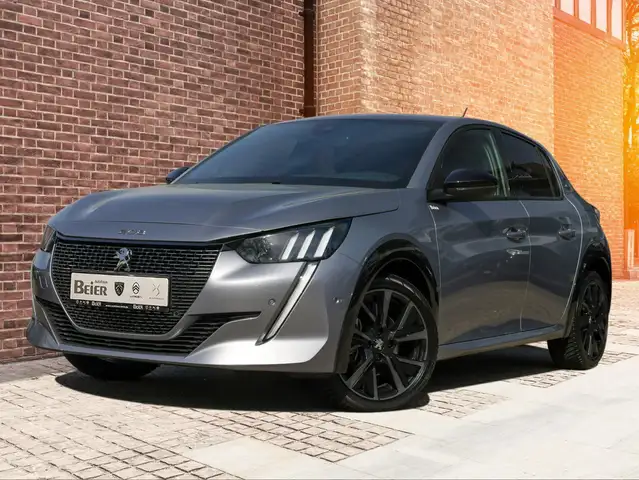 Peugeot 208 view 2