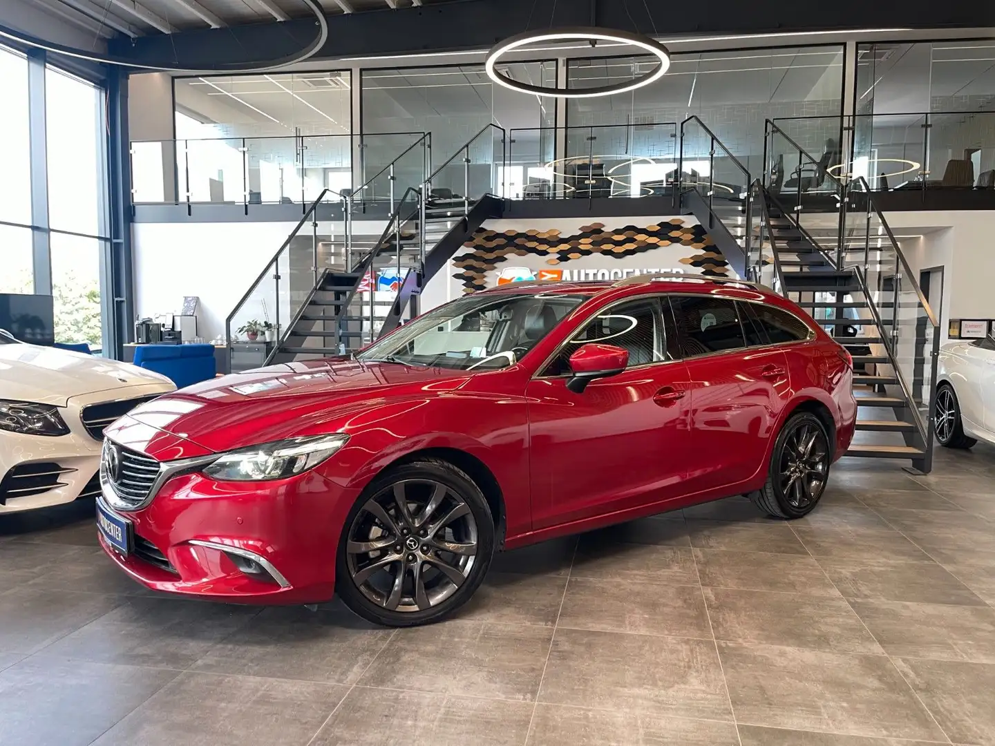 Mazda 6 Kombi Kizoku Intense 2.2 Aut*HeadUP*LED*BOSE* Rot - 1