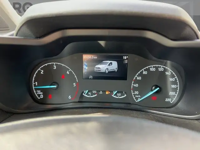 Ford Transit Connect view 12