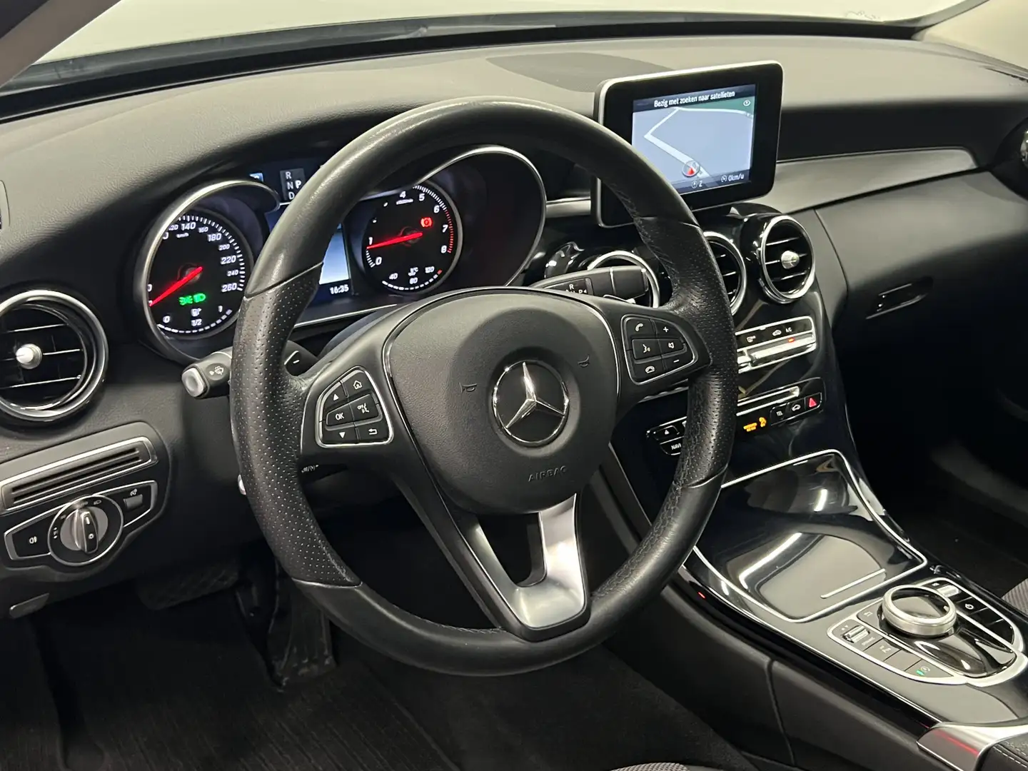 Mercedes-Benz C 180 Premium | NAVIGATIE | TREKHAAK | PARKEERSENSOREN | Schwarz - 2