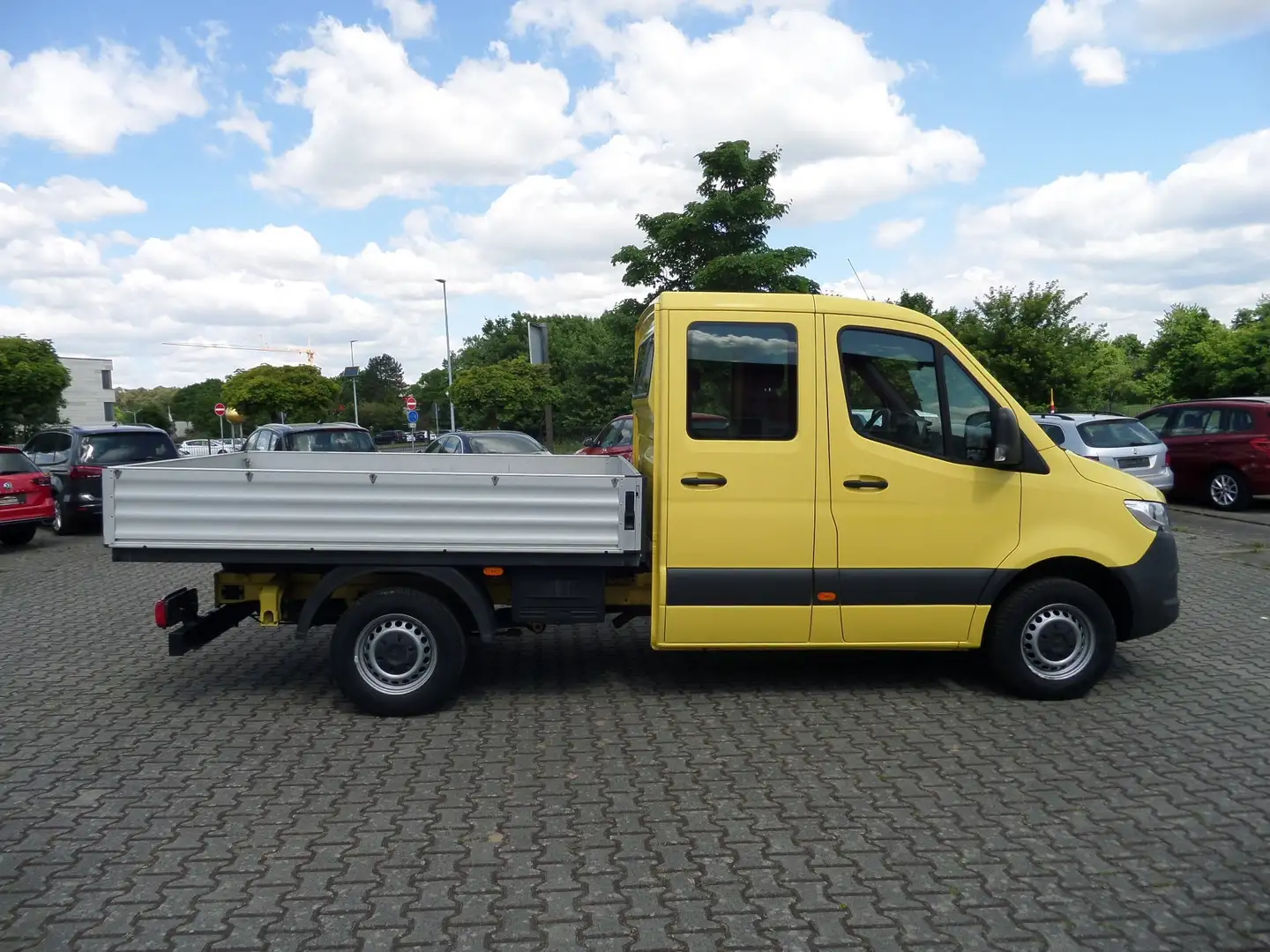 Mercedes-Benz Sprinter 315 cdi Automatik+DoKa 6Sitzer+Pritsche+Navi+Klima Amarillo - 1