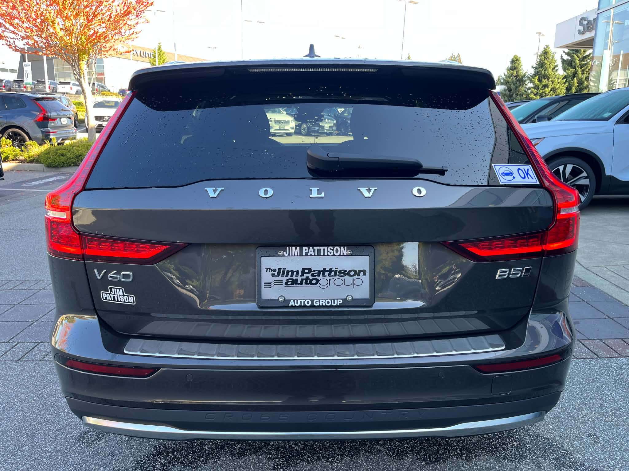 2023 Volvo V60 Cross Country