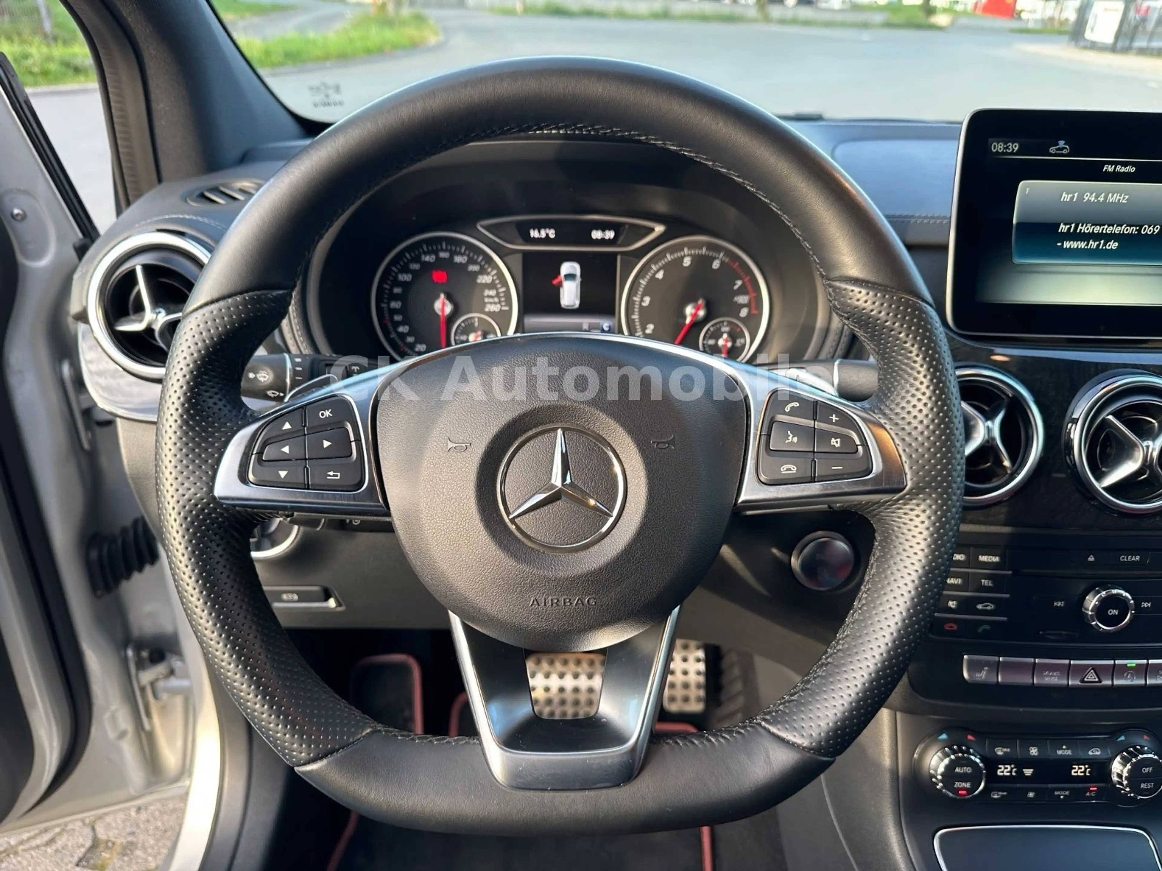 Mercedes-Benz B 220 4Matic AMG-Line/Navi/Tempomat/PDC/AHK — photo 13
