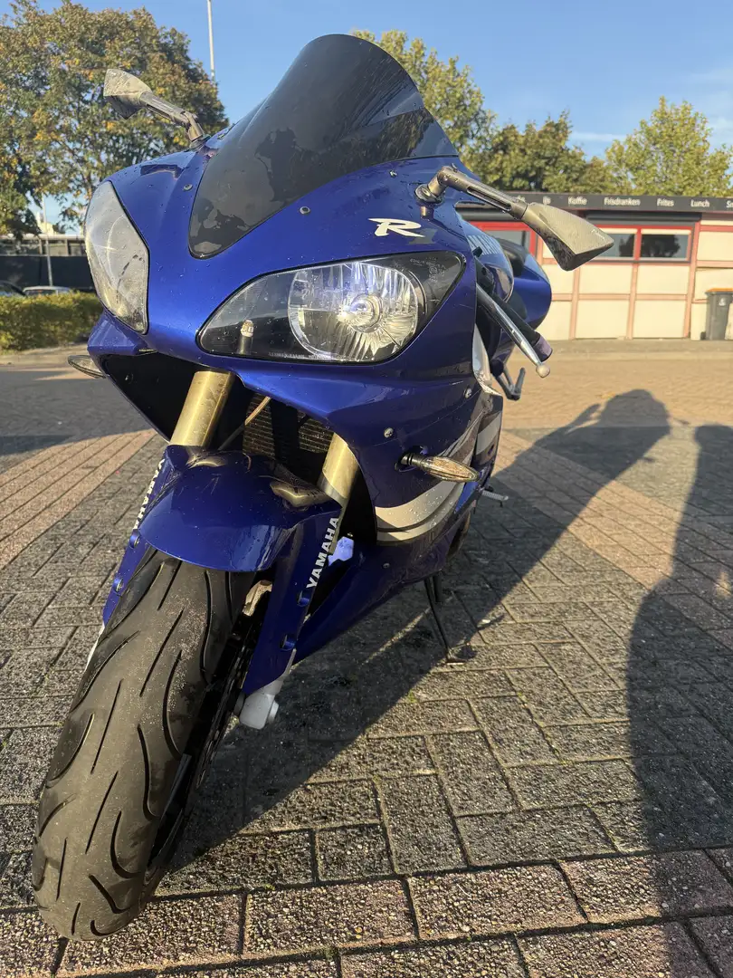 Yamaha YZF-R1 - 1
