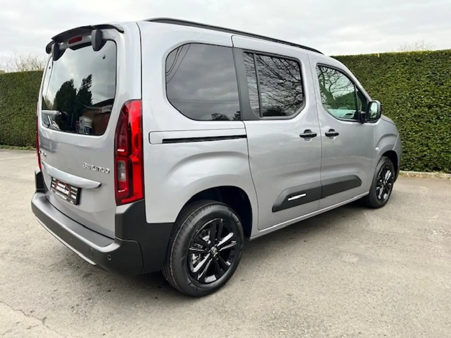 Citroen Berlingo 1.5 BlueHDi M PLUS Gris - 2