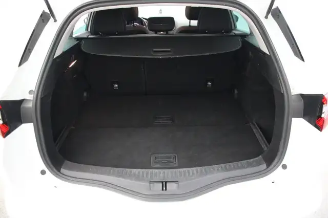 Renault Megane view 14