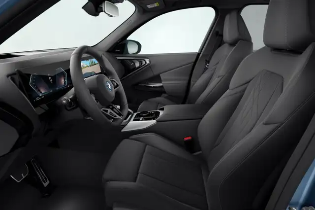 BMW X3 view 5