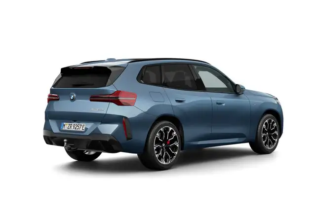 BMW X3 view 2