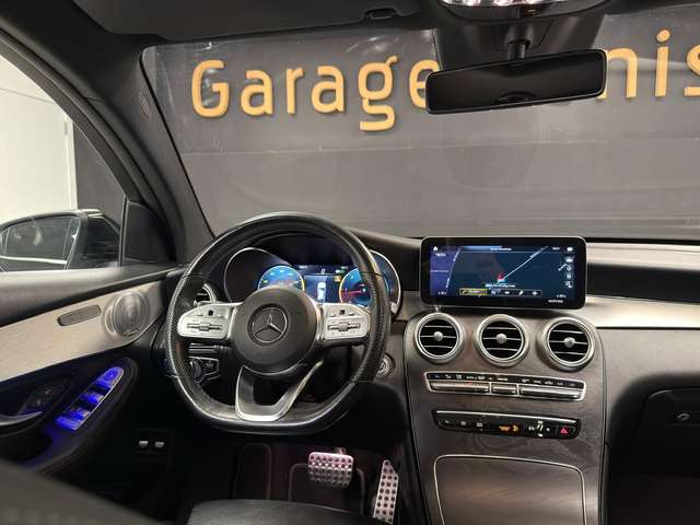 Mercedes-Benz GLC 200 — photo 11