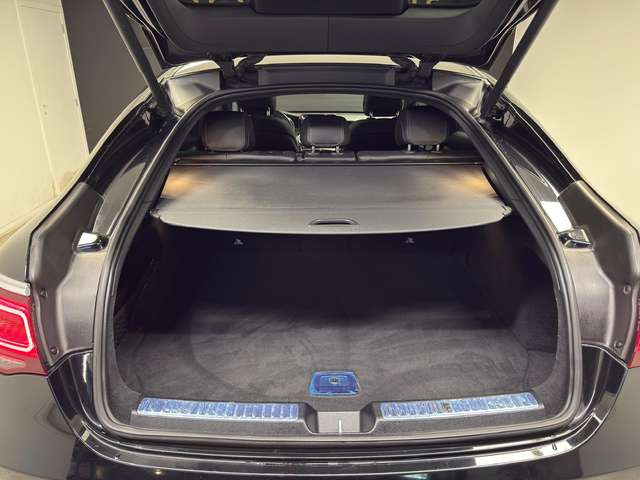Mercedes-Benz GLC 200 — photo 18