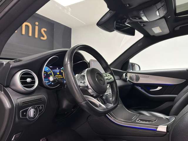 Mercedes-Benz GLC 200 — photo 15