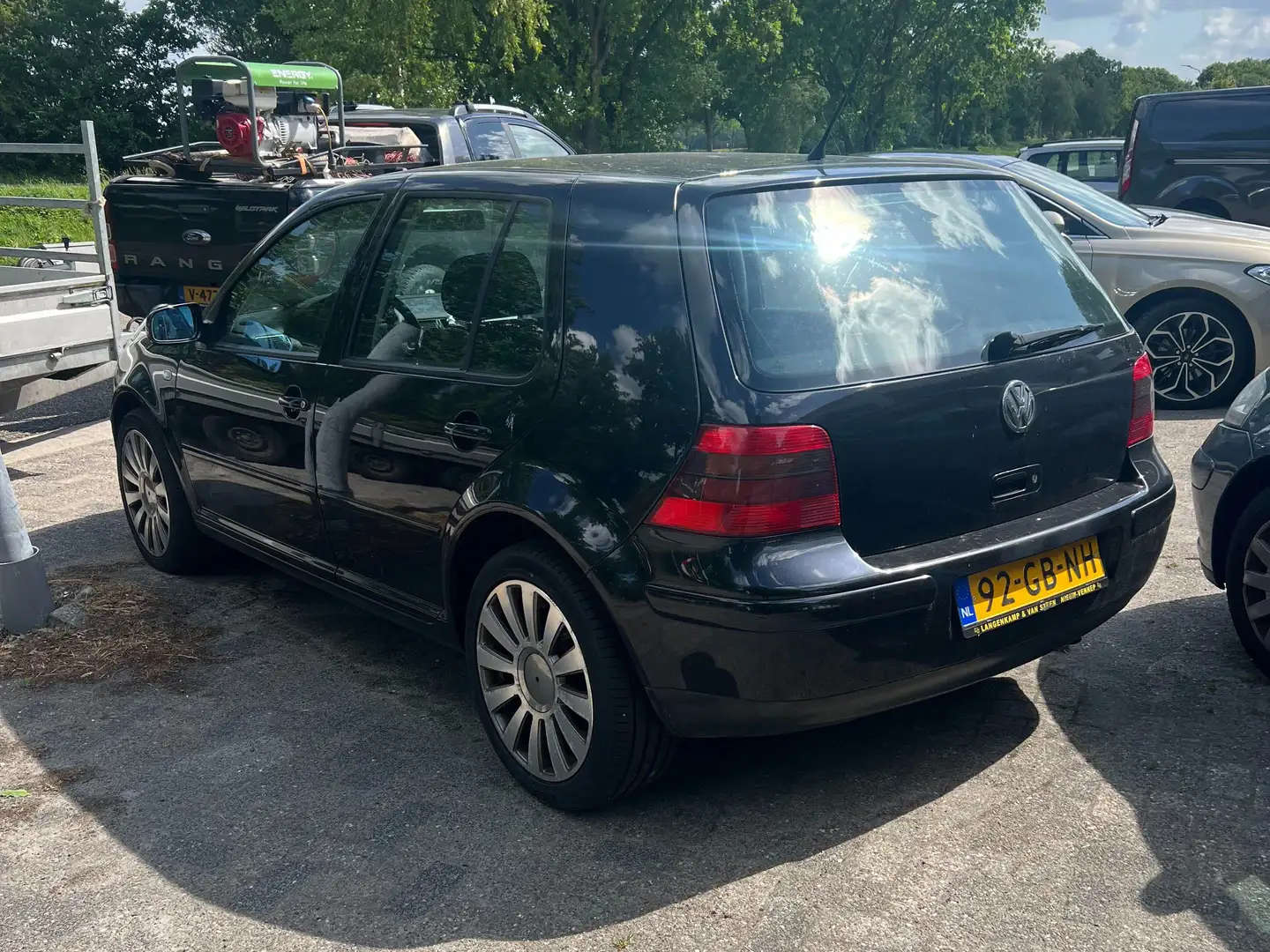 Volkswagen Golf Golf 1.6-16V Trendline - 2