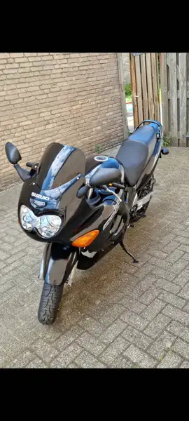 Suzuki GSX 600 - foto 8