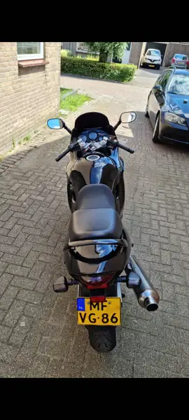 Suzuki GSX 600 - foto 3