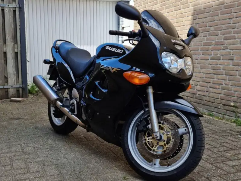 Suzuki GSX 600