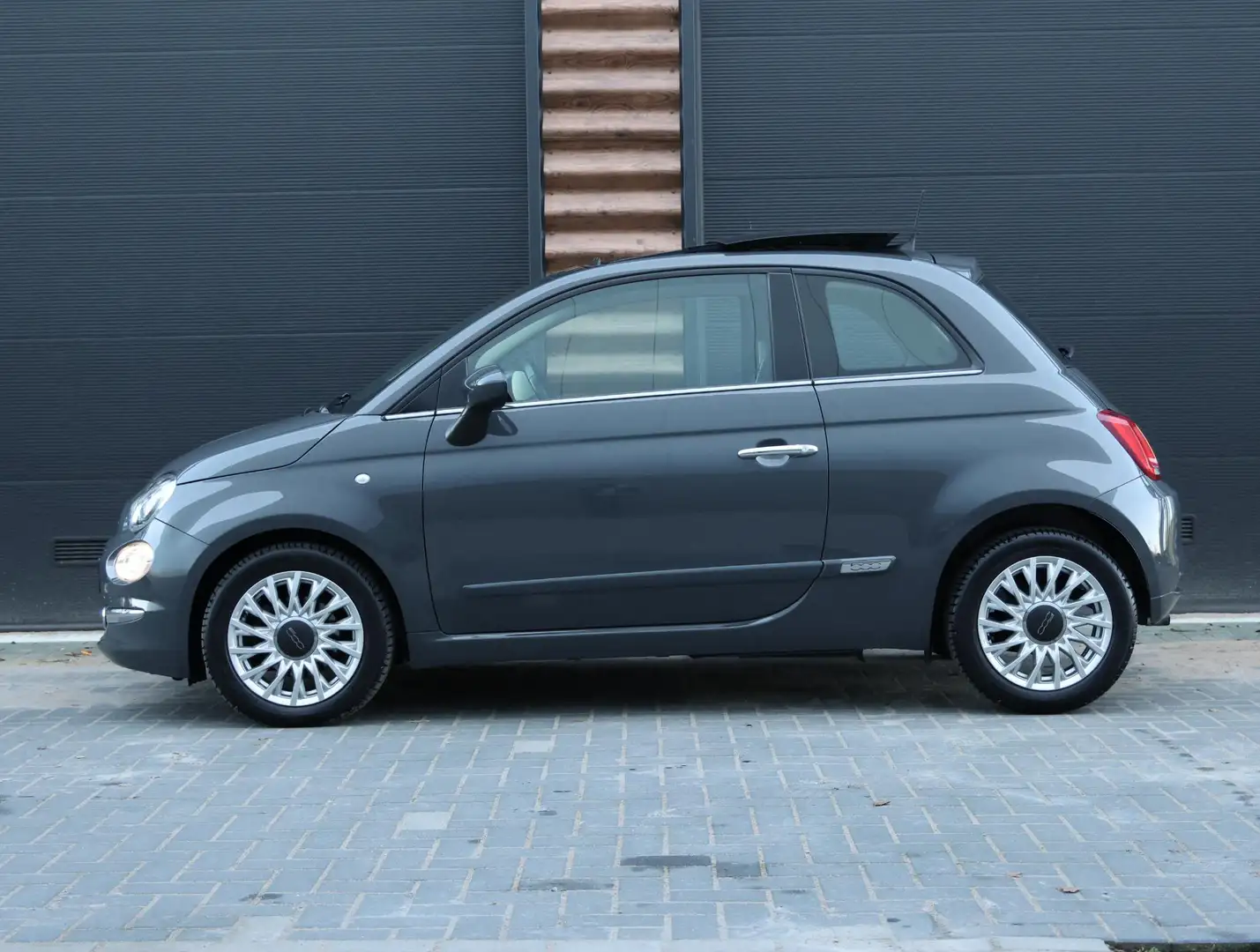 Fiat 500 85pk TwinAir Lounge | 1ste eigenaar | Open Dak | N Gris - 2