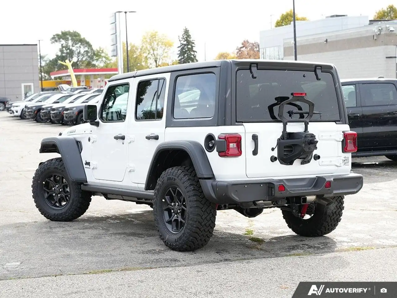 Jeep Wrangler снимка Jeep Wrangler