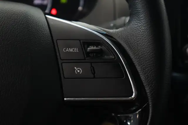 Mitsubishi Space Star view 9