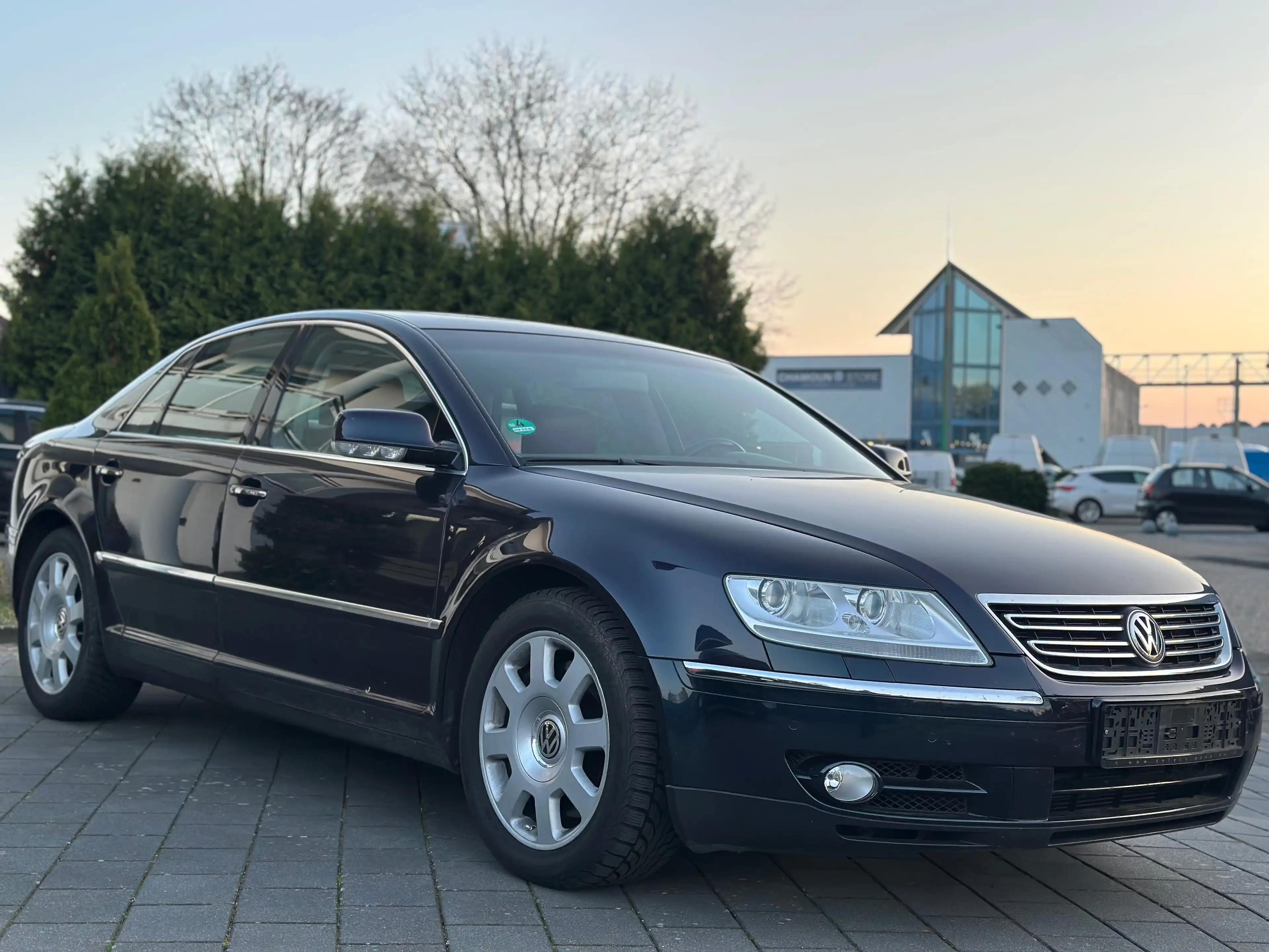 Volkswagen Phaeton Phaeton 6.0 W12 4MOTION Automatik (4 Sitzer)