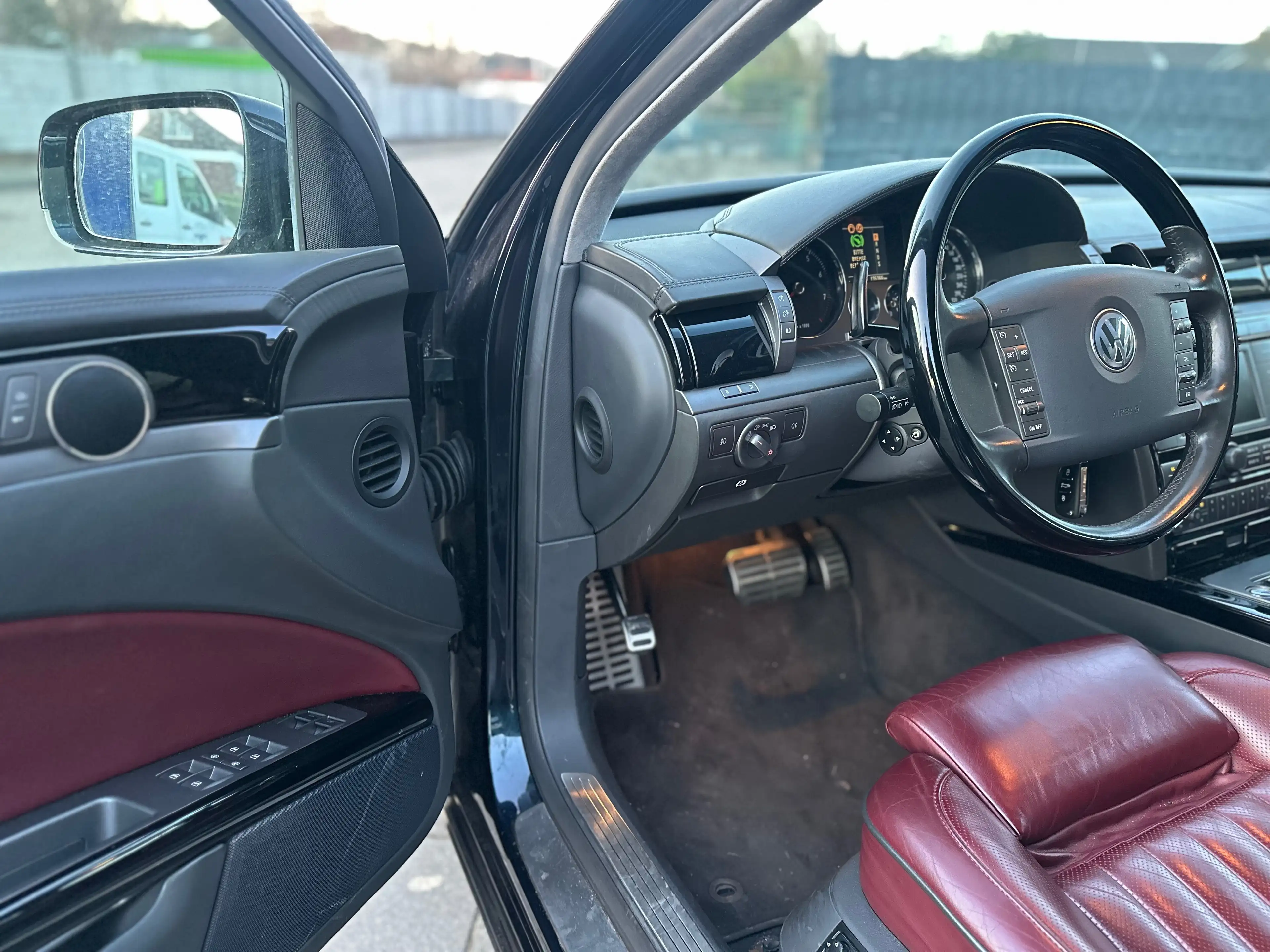 Volkswagen Phaeton Phaeton 6.0 W12 4MOTION Automatik (4 Sitzer) — photo 11