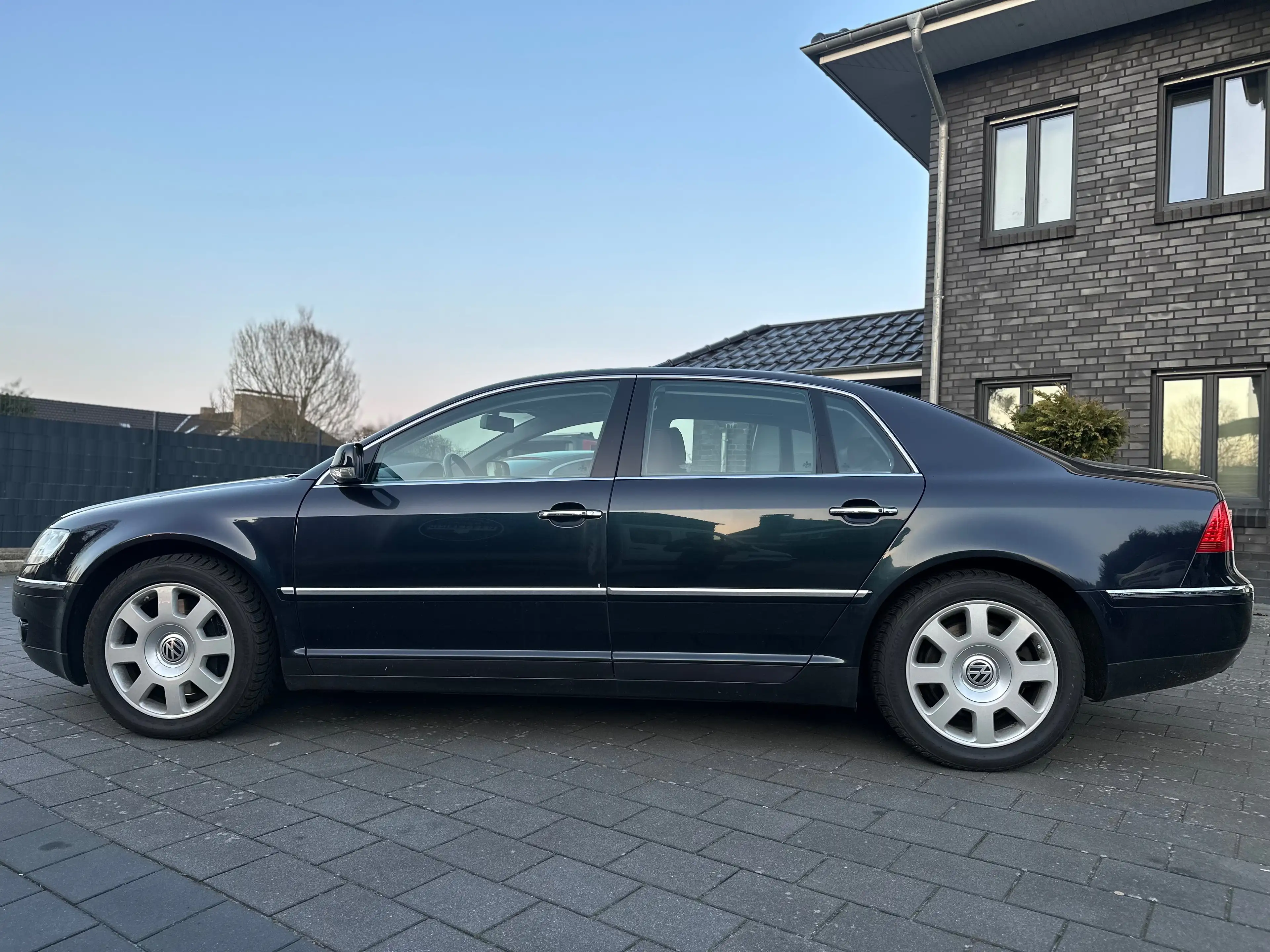 Volkswagen Phaeton Phaeton 6.0 W12 4MOTION Automatik (4 Sitzer) — photo 6