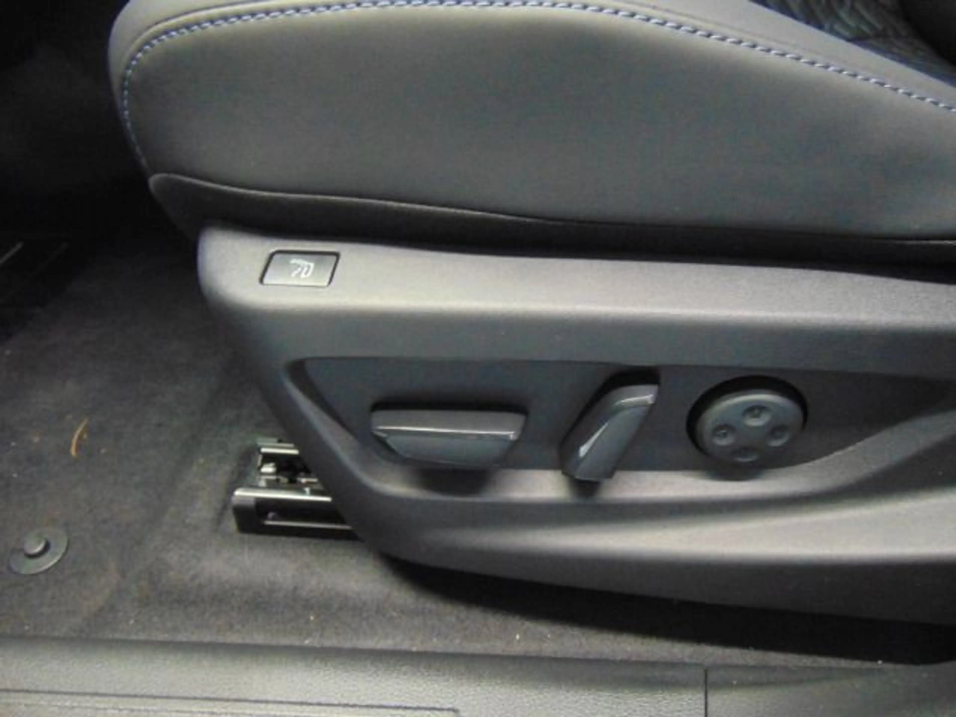 Nissan Leaf Der neue Leaf 160 kW Evolve Glasdach — photo 7
