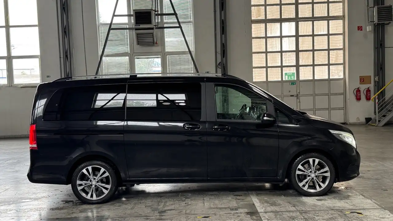 Mercedes-Benz V 250