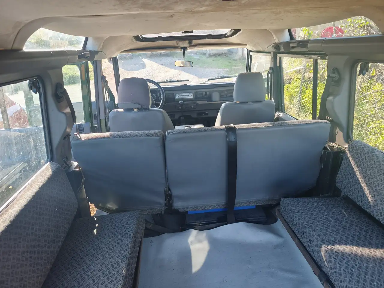 Land Rover Defender 110 2.5 td5 E SW, foto 3