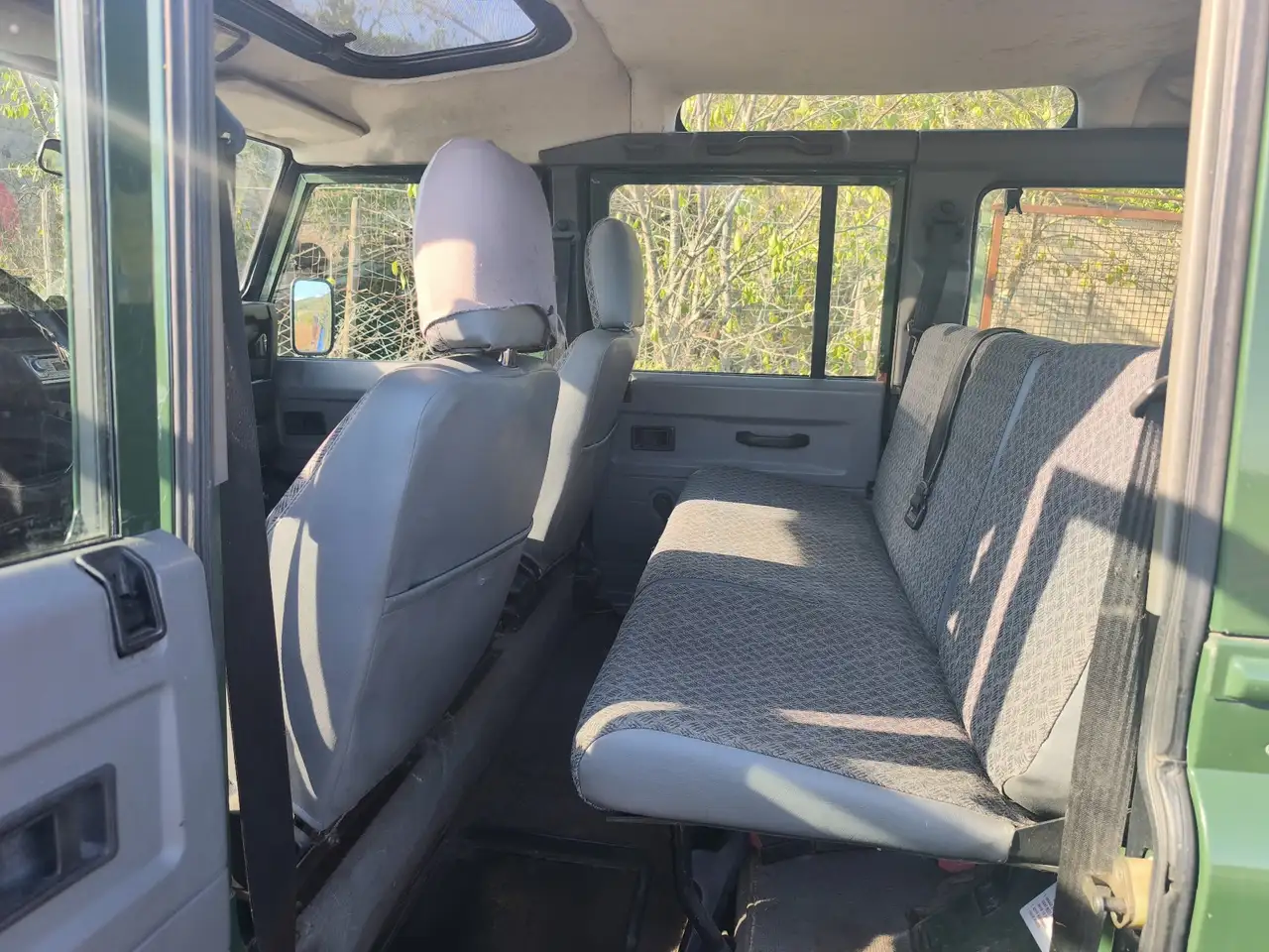 Land Rover Defender 110 2.5 td5 E SW, foto 5