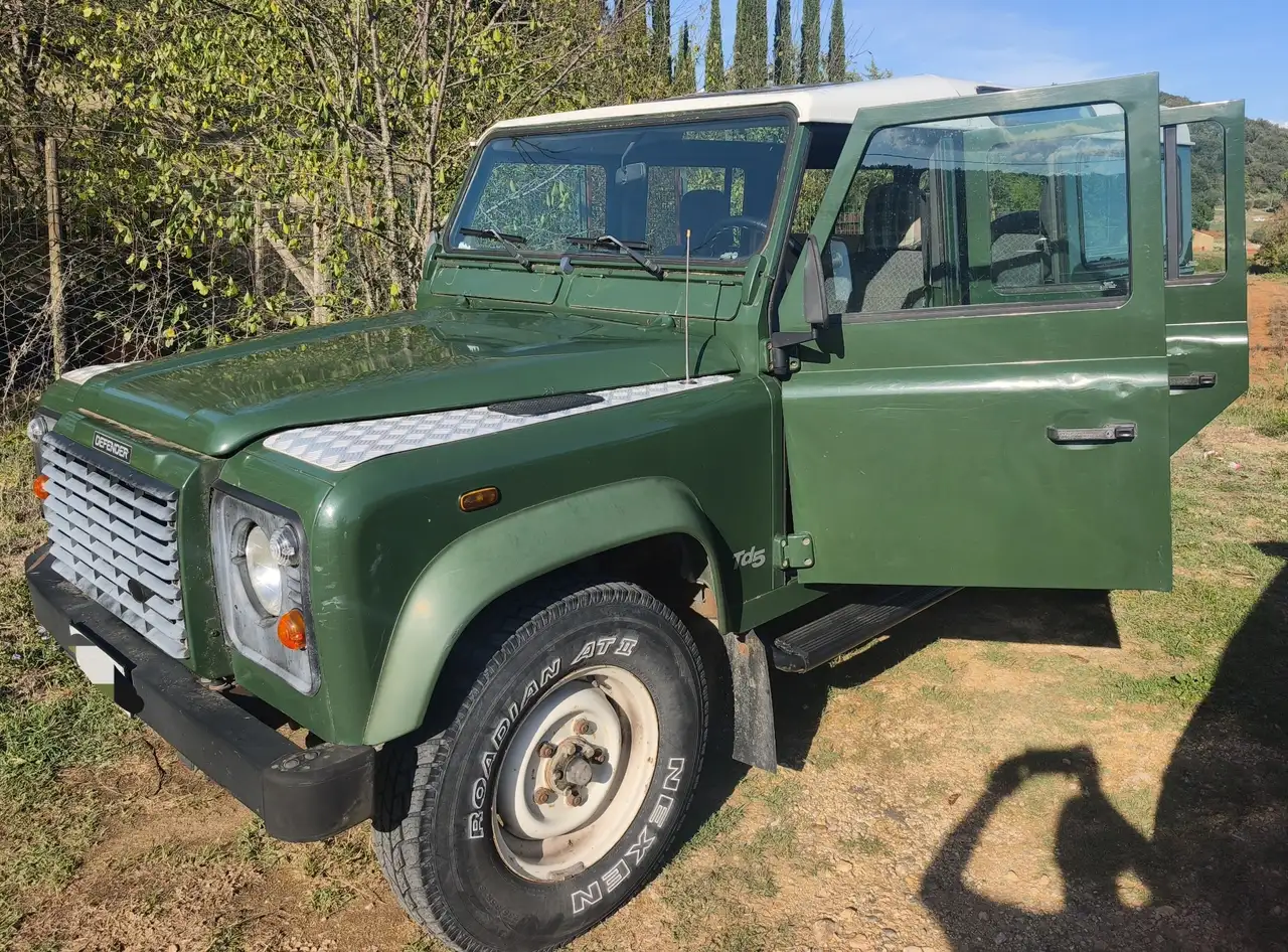 Land Rover Defender 110 2.5 td5 E SW, foto 6