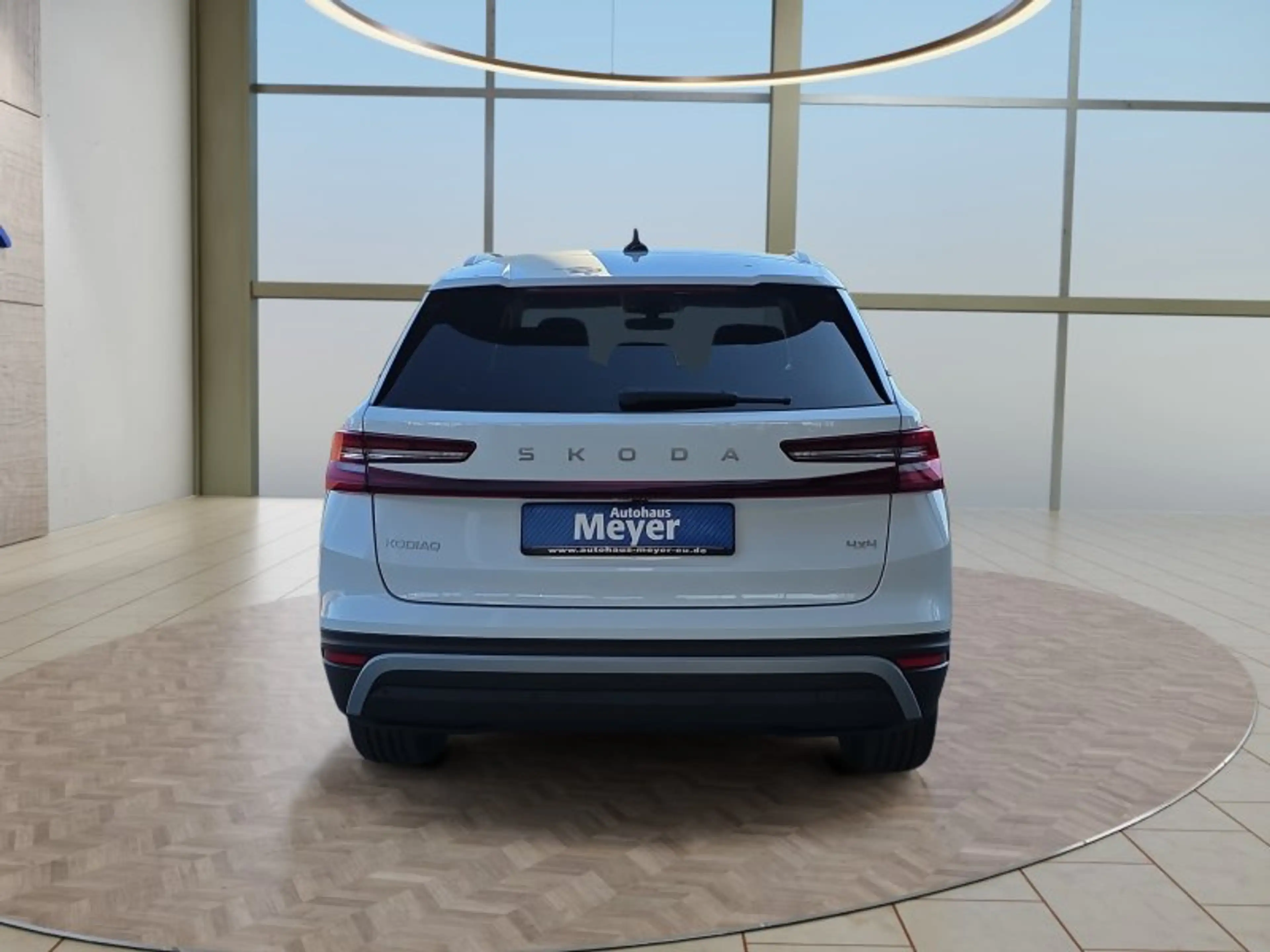 Skoda Kodiaq 2,0TSI DSG 4x4 aAHK/7-Sitzer/Matrix/Navi/el.Klappe — photo 4