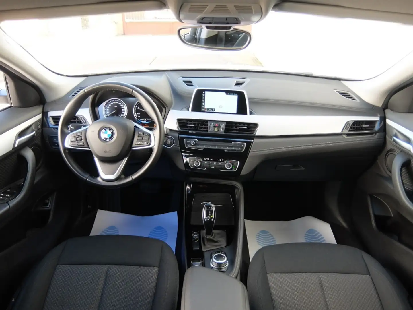 BMW X2 sDrive 18dA Advantage Blanco - 2