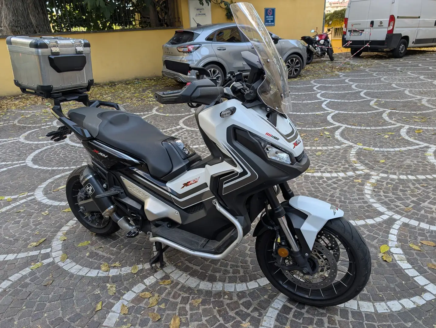 Honda X-ADV gravel Bianco - 2