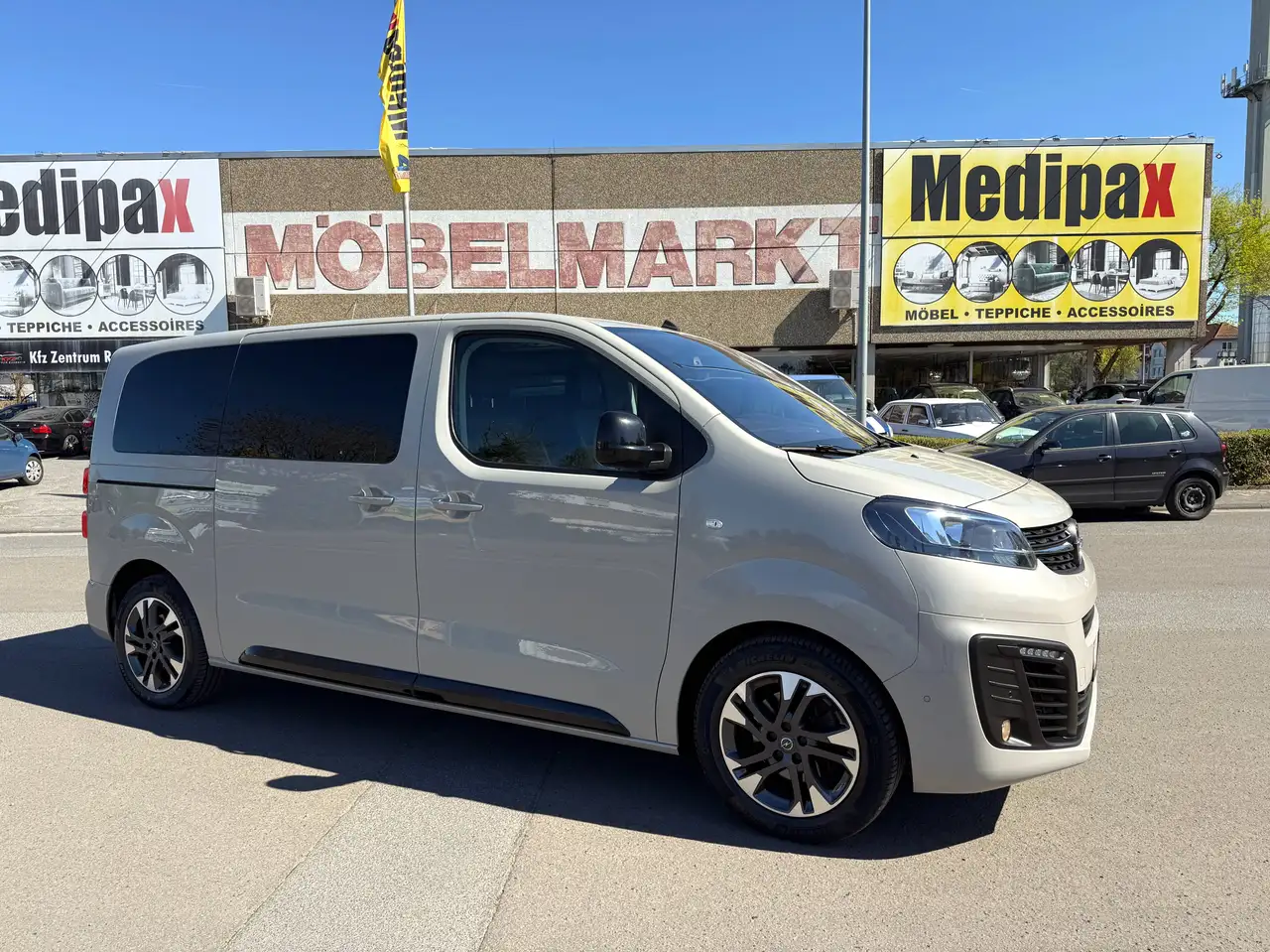 Opel Zafira Life 2.0 CDTi M (L2) Automatik (AHK*6xSITZER*KLAPPTISCH), миниатюра 3